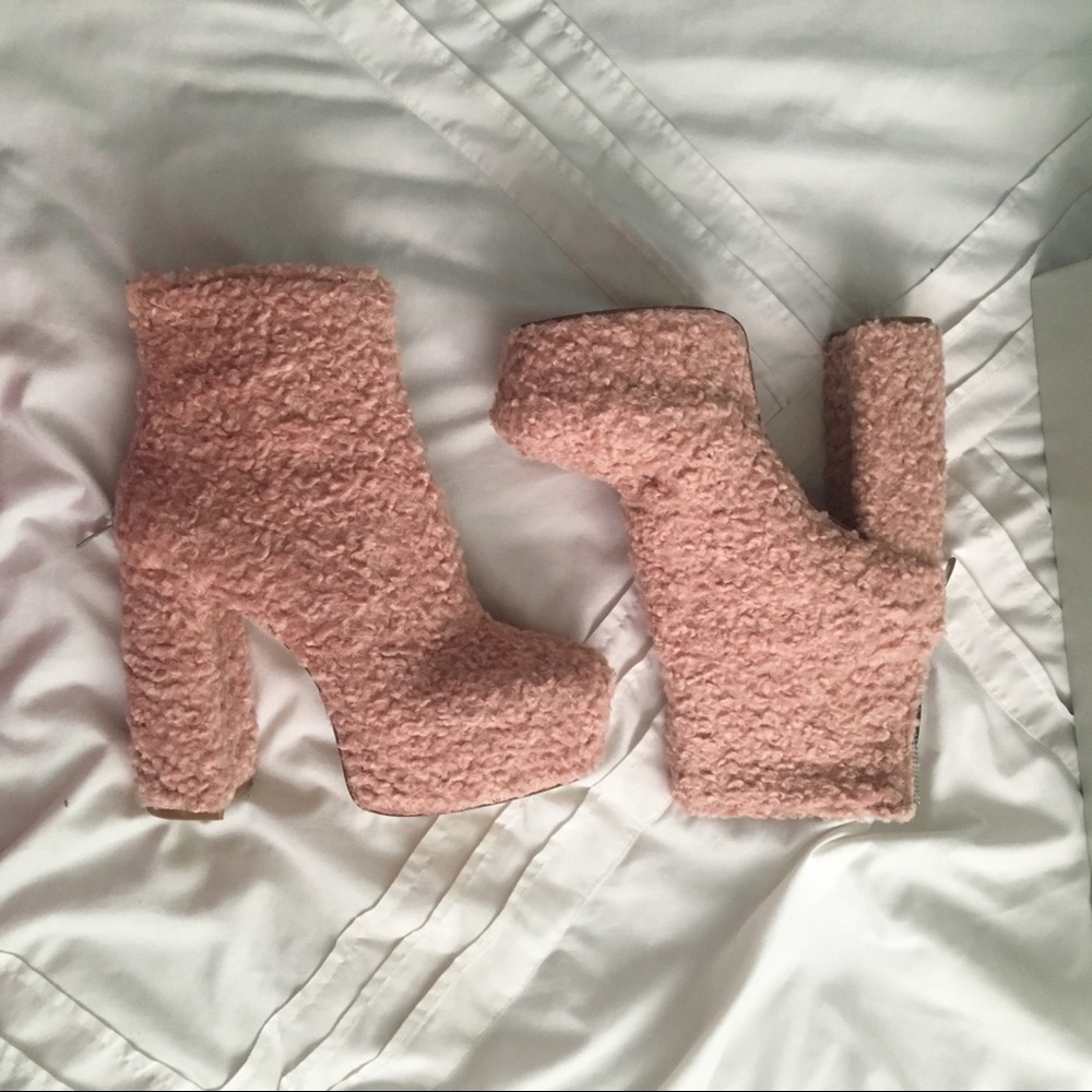 pink fur boots